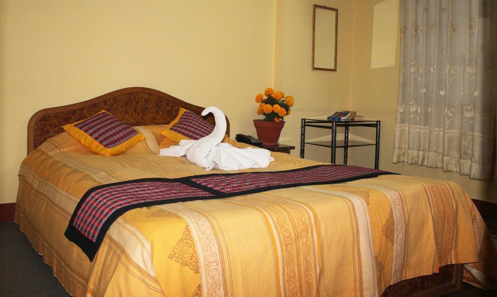 Simrika Homes Bed And Breakfast Katmandú Habitación foto