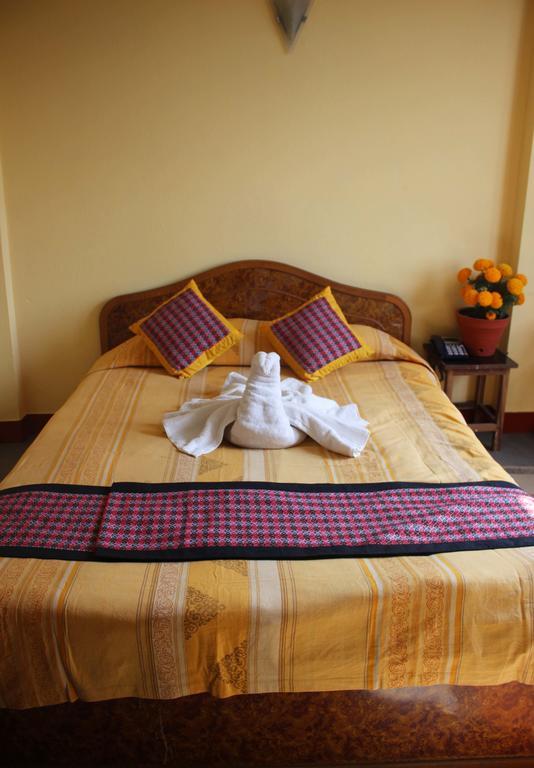 Simrika Homes Bed And Breakfast Katmandú Habitación foto